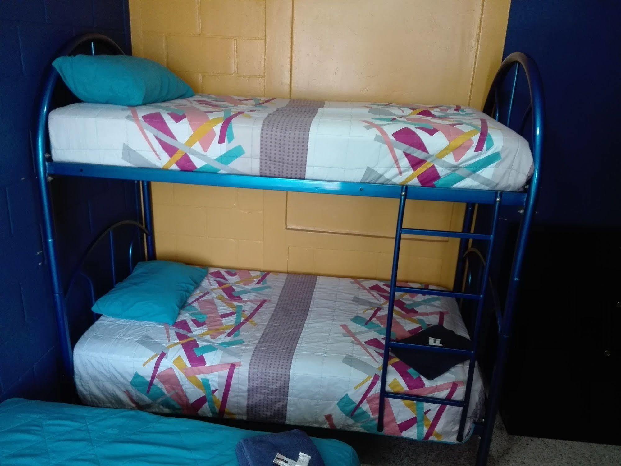 Hostal Guatefriends Guatemala City Luaran gambar